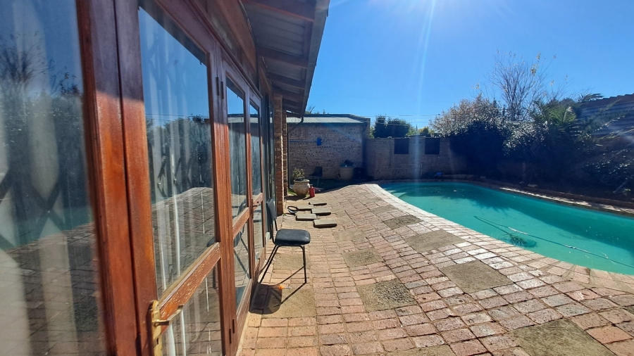 14 Bedroom Property for Sale in Universitas Free State
